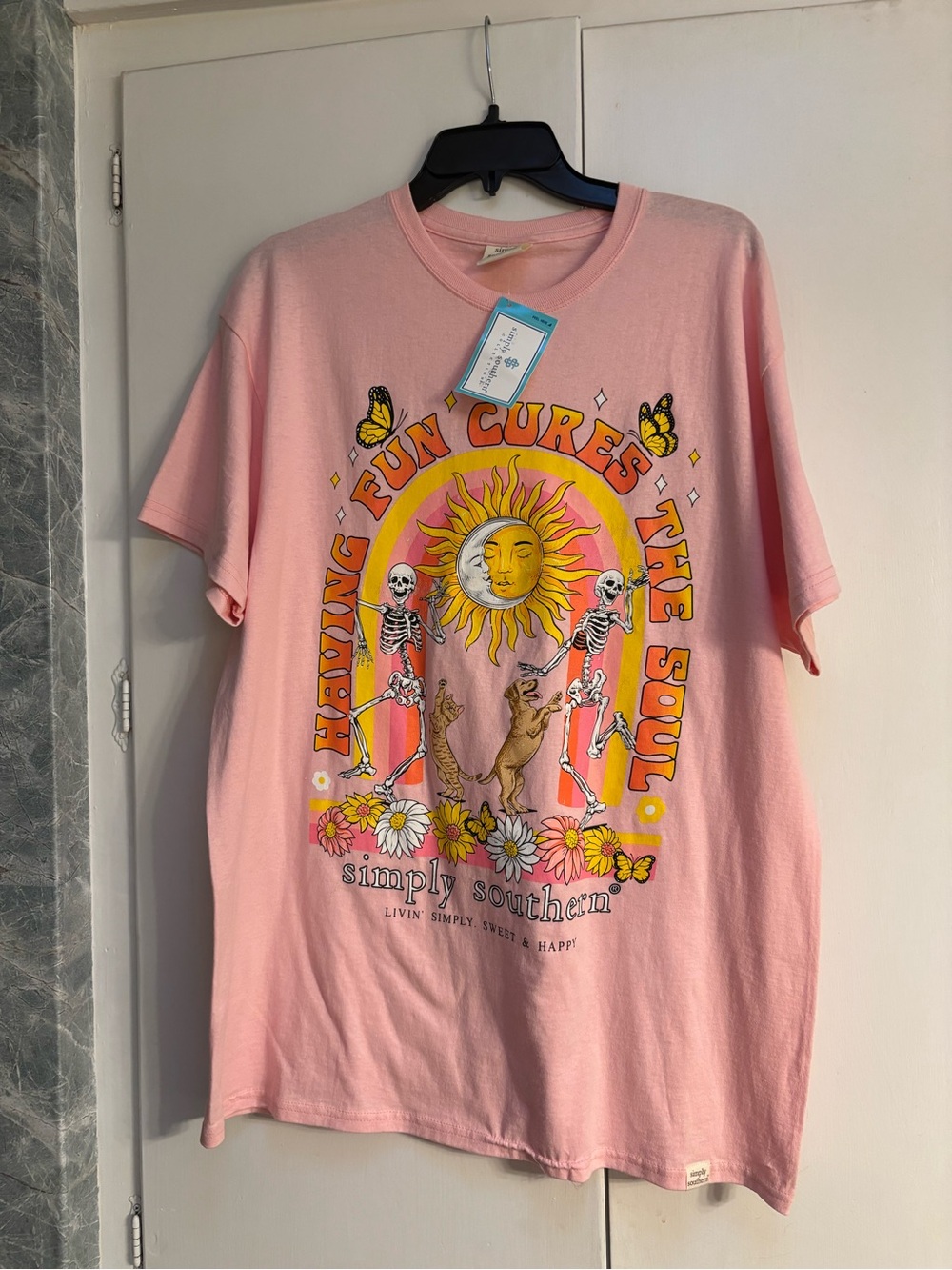 Simply Southern Pink Graphic T-Shirt - "Having Fun Cures the Soul" Large